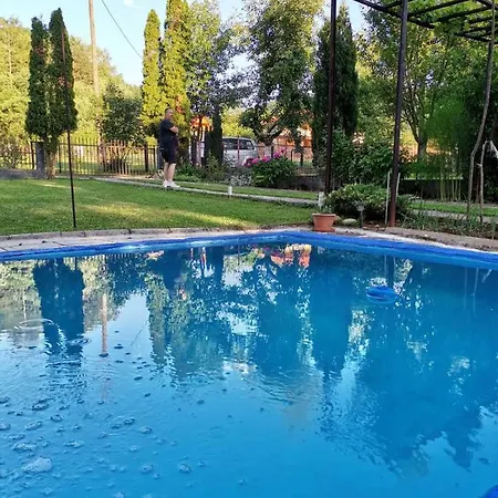 Relax House 펜션 *